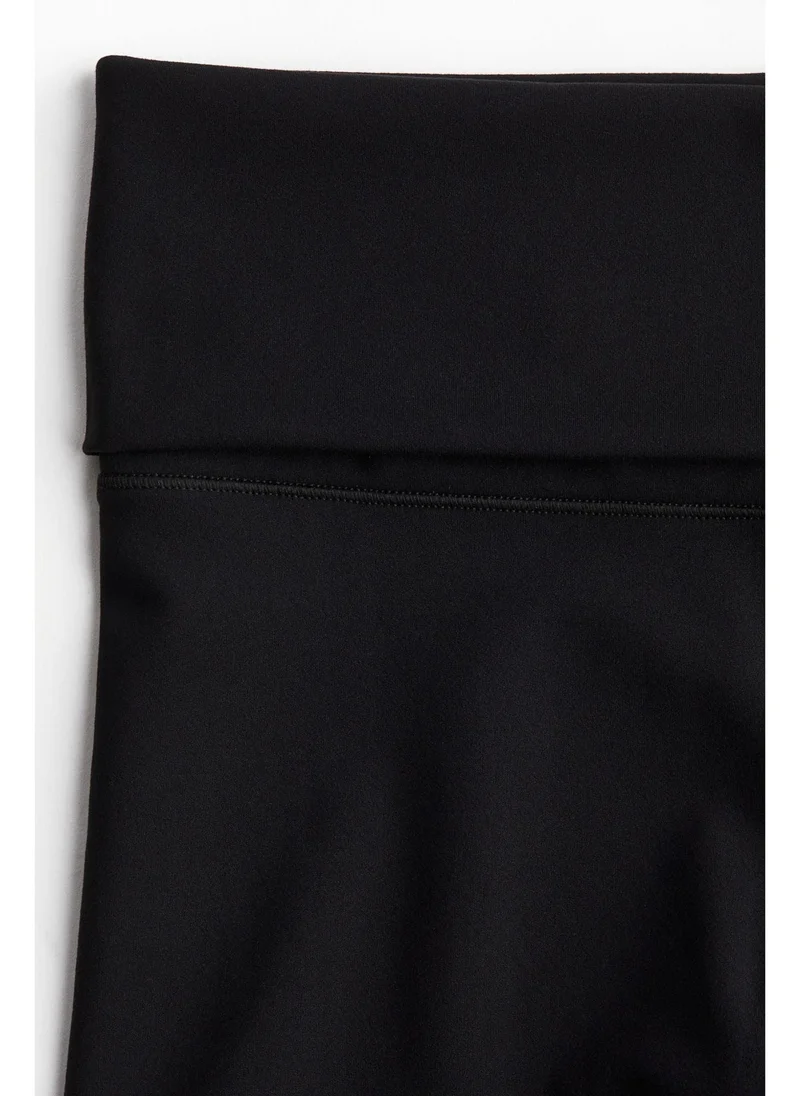 H&M Sports cycling shorts with SoftMove™