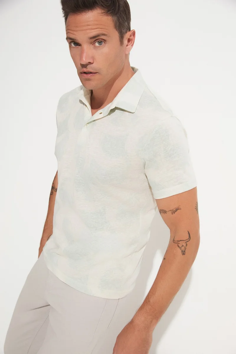 جون Men's Regular Fit 100% Cotton Patterned Collar T-Shirt