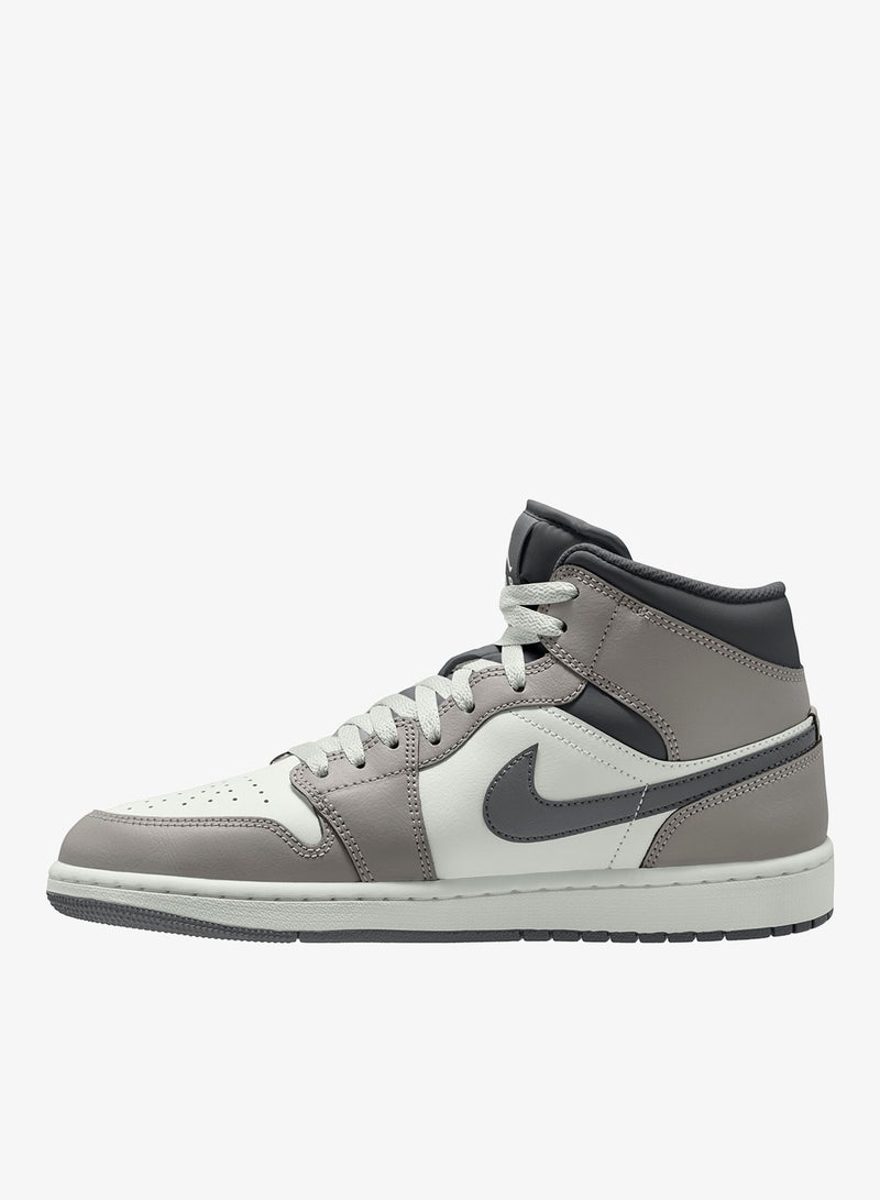 Jordan Air Jordan 1 Mid - Image 2