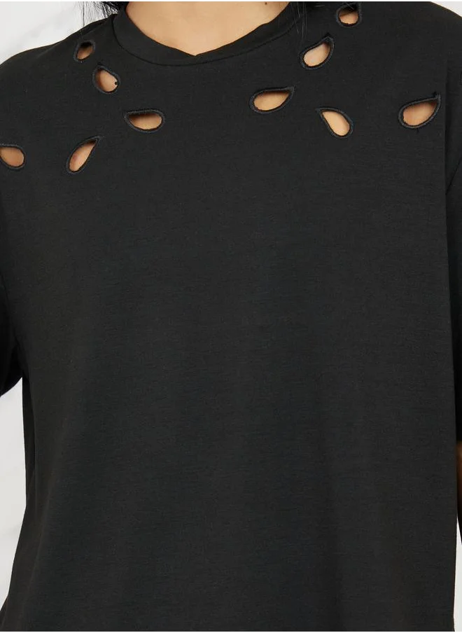 Styli Cut Out Detail High Neck Boxy T-shirt