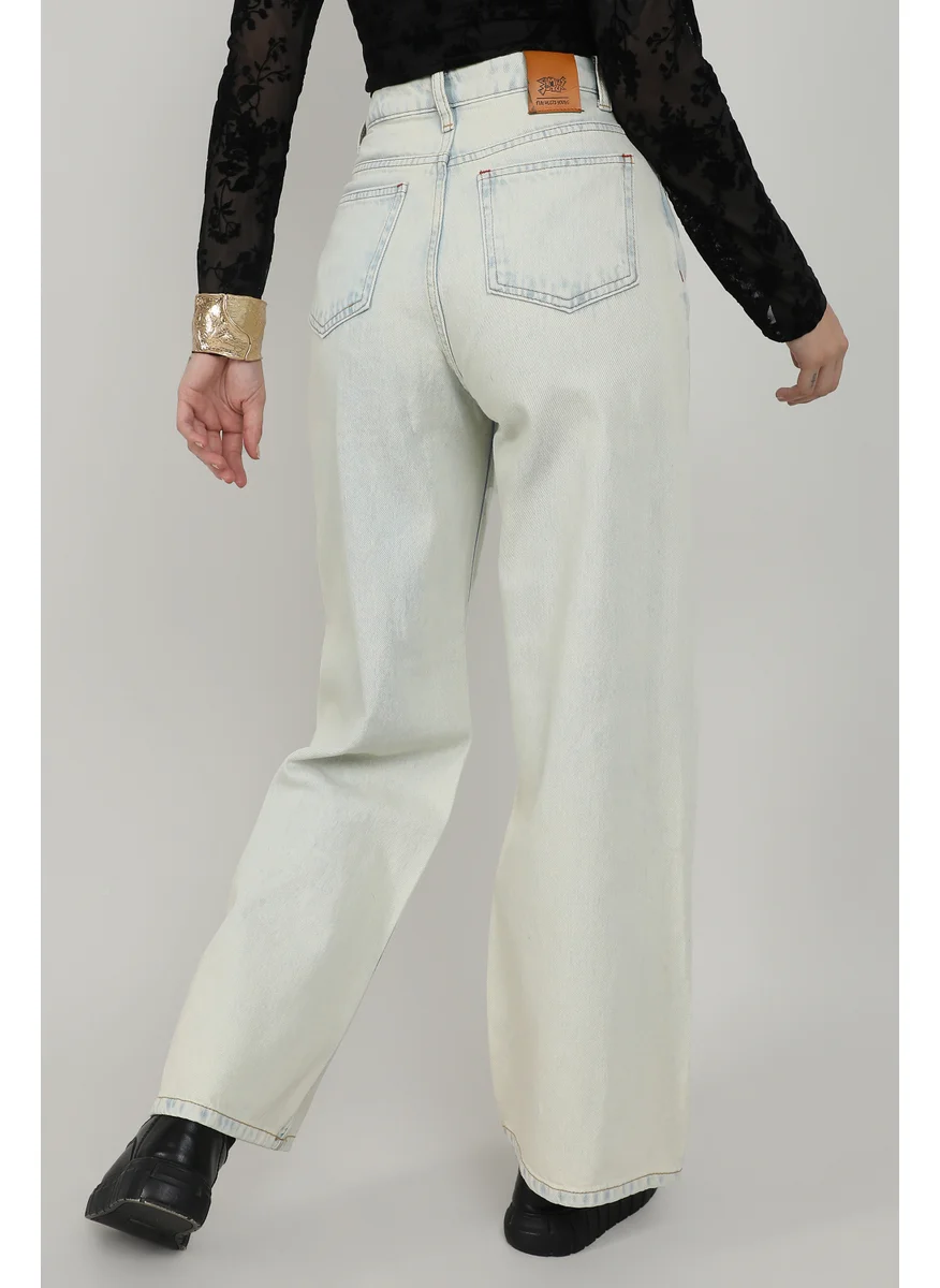 Campus Sutra Women's Light Blue Ombre-Wash Denim Jeans