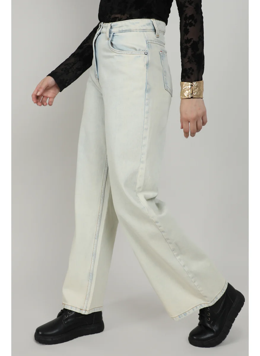 Campus Sutra Women's Light Blue Ombre-Wash Denim Jeans