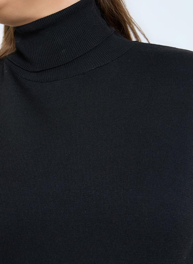 Styli Plus Size Black Turtleneck Sweater - Image 3