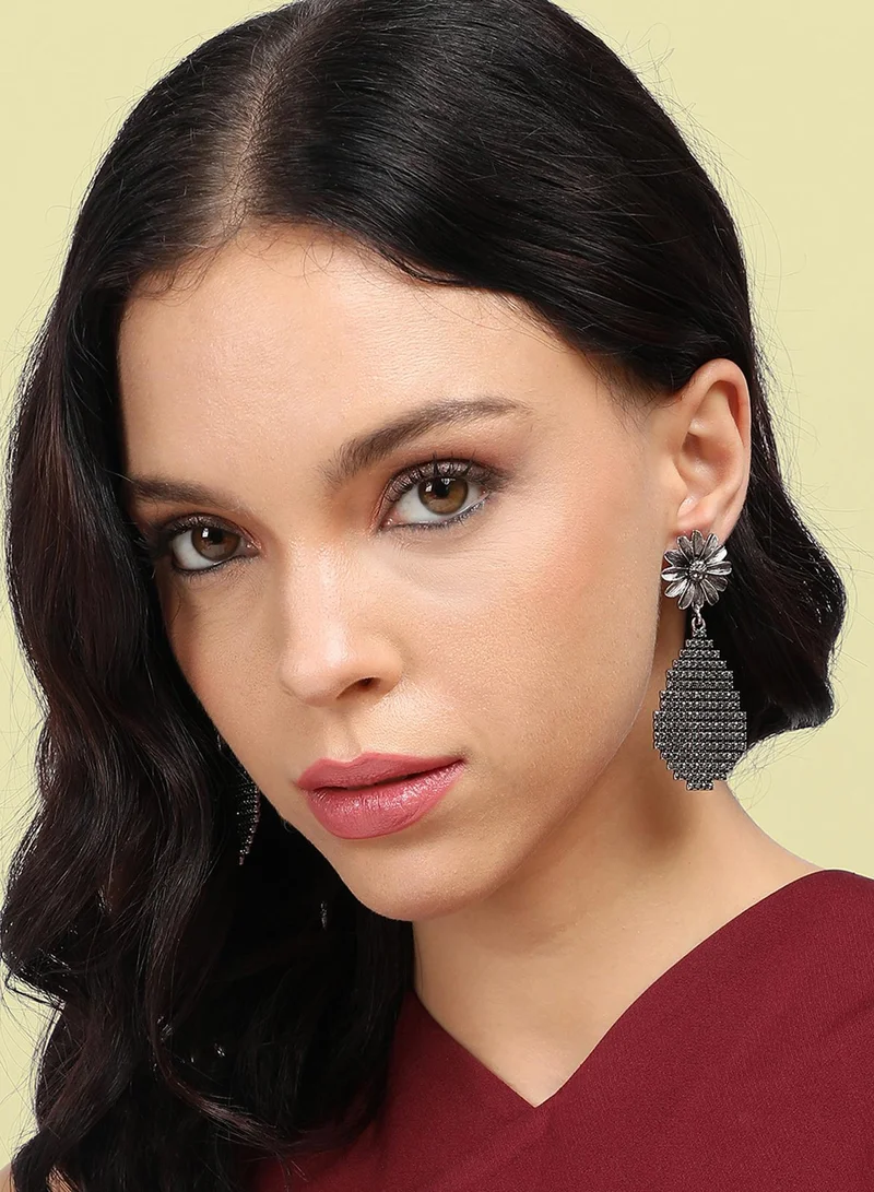 Sohi  Daisy Teardrop Cluster Artificial Drop Earring Jewellery for Women | Best Price UAE