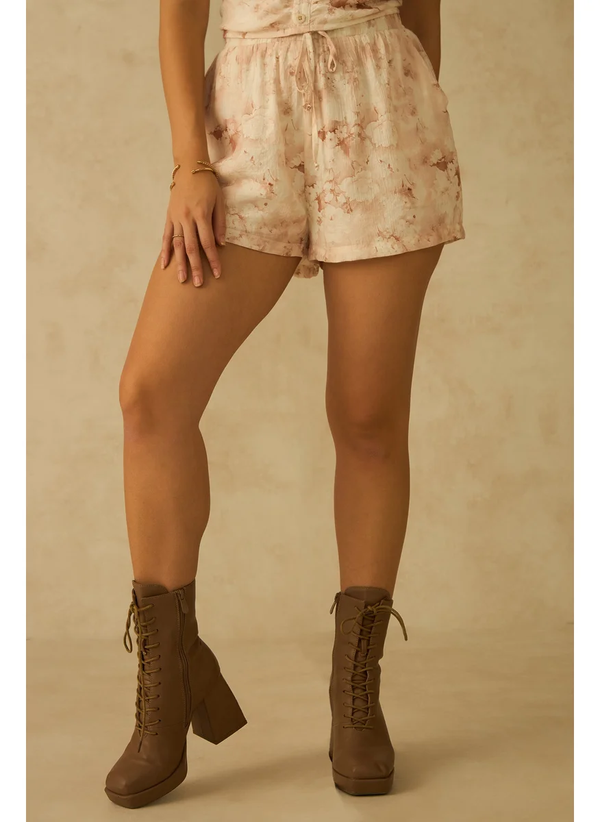 Virgio Virgio Women Viscose Mini Length Floral Shorts