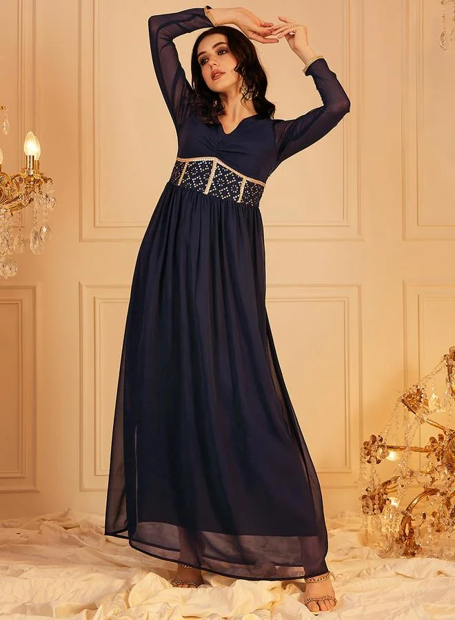 STREET 9 فستان ماكسي عرقي واسع مطرز باللون الأزرق الداكن من ستريت