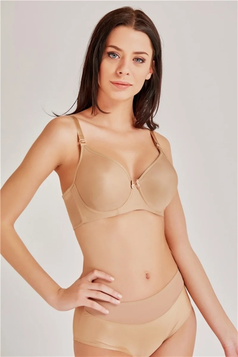 ماجيك فورم 5738 - Plain Fabric Thin Sponge Plus Size Minimizer Bra