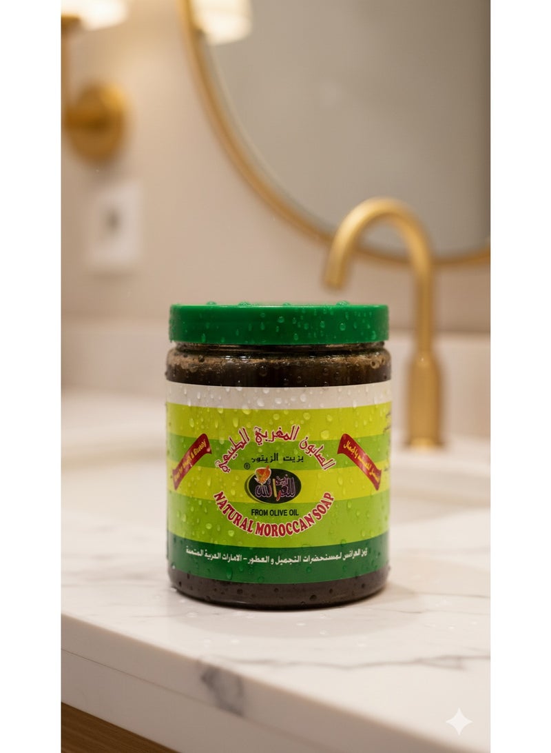 Zein Lilaraiss Zein Ularaisse Natural Moroccan Soap 1000g – Olive Oil Soap with Exfoliating Gloves Included - Image 4