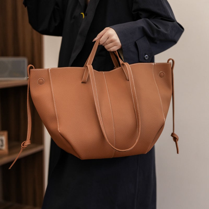 French Niche Design Portable Tote Bag Large Capacity Shoulder Bag Women'S All-Match Commuter Wings Bag - Image 4