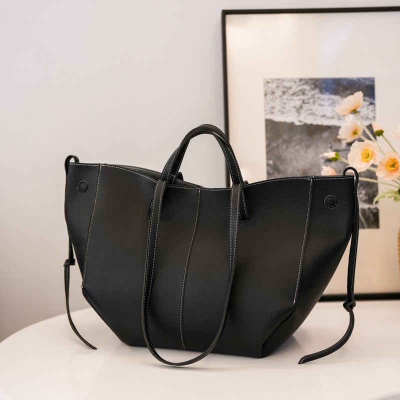 French Niche Design Portable Tote Bag Large Capacity Shoulder Bag Women'S All-Match Commuter Wings Bag - Image 1