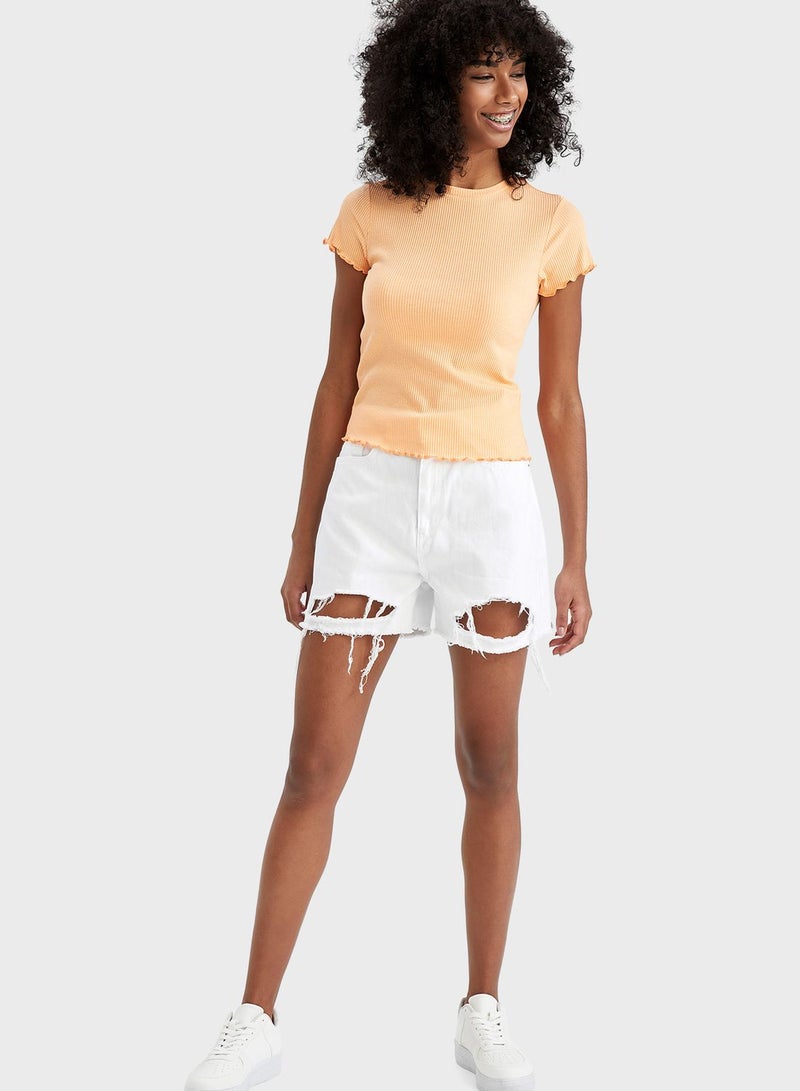 DeFacto Regular Fit V-Neck Short Sleeve T-Shirt  - Image 4