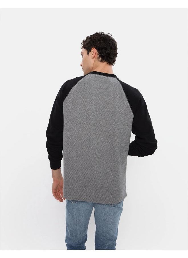 American Eagle - AE Long-Sleeve Raglan Thermal T-Shirt - Image 1