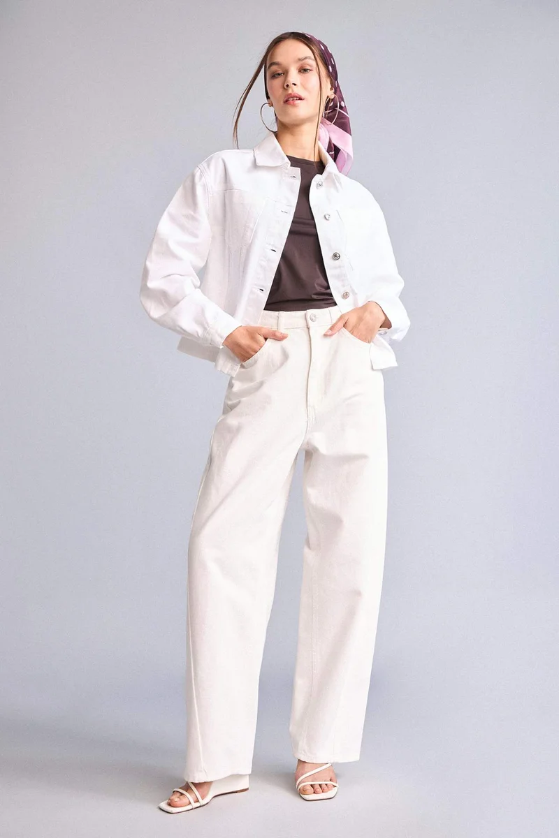 ديفاكتو Regular Fit Shirt Collar Gabardine Jacket