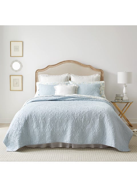 Laura Ashley Felicity Collection Quilt Set100 Cotton Reversible All Season Bedding with Matching Shams PreWashed for Added Softness Queen Breeze Blue