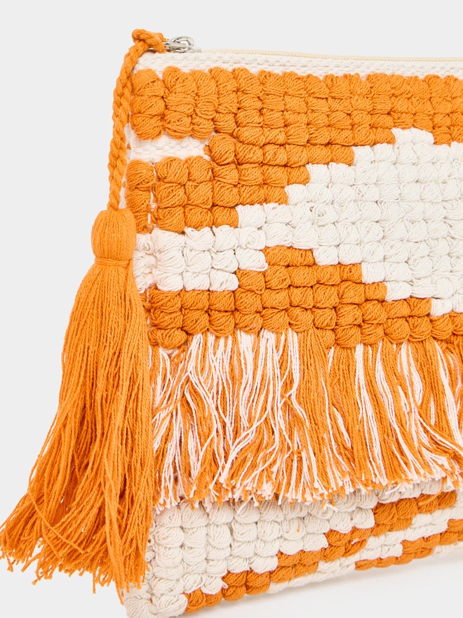 Styli Styli Pattern Fringe Clutch with Tassel Detail - Image 5