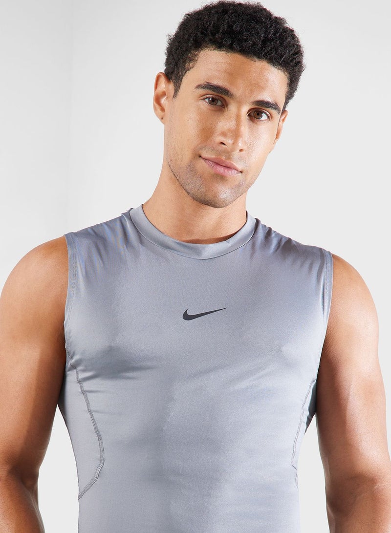 Nike Dri-Fit Tight T-Shirt - Image 3