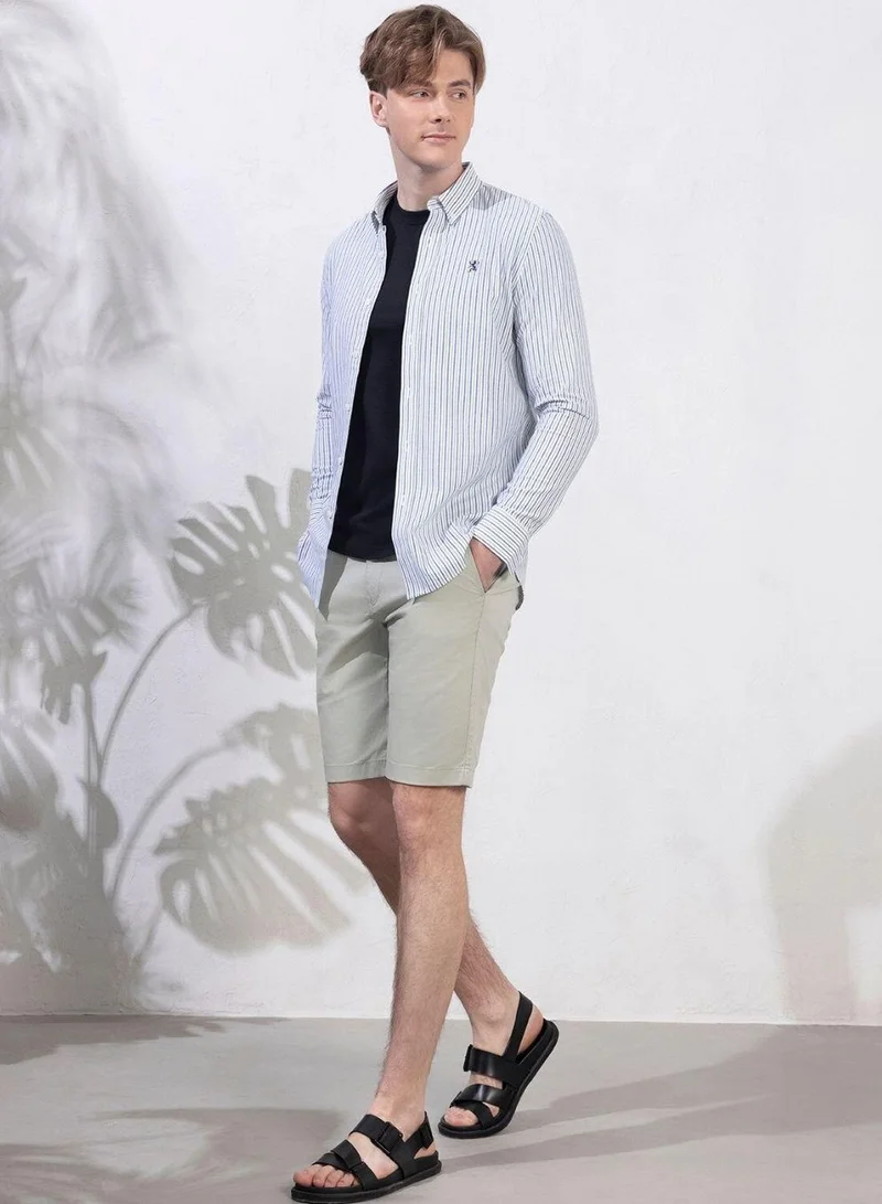 GIORDANO Men's Cotton Oxford Shirt - Small Lion Embroidery, Slim Fit, Full Button