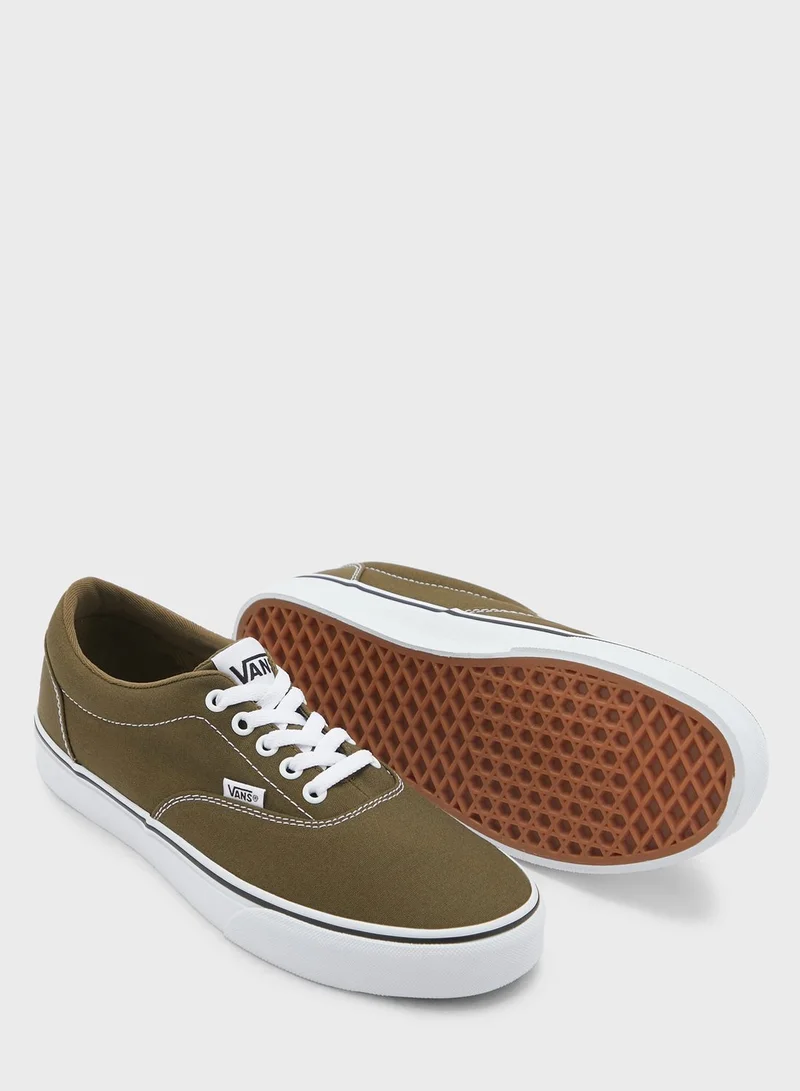 VANS Essentail Doheny Sneakers