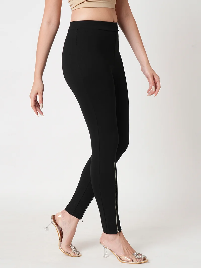 globus Women Stretchable Skinny Fit Zip Detail Treggings