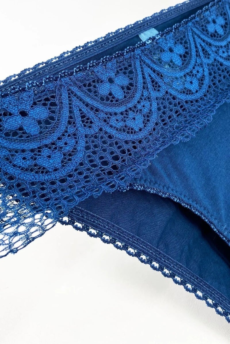 pierre cardin 2236 Women's Lace 3-Piece Wipe Panties-Colored  - Image 2