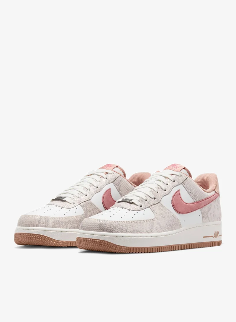 Nike Air Force 1 '07 Lv8 Emb