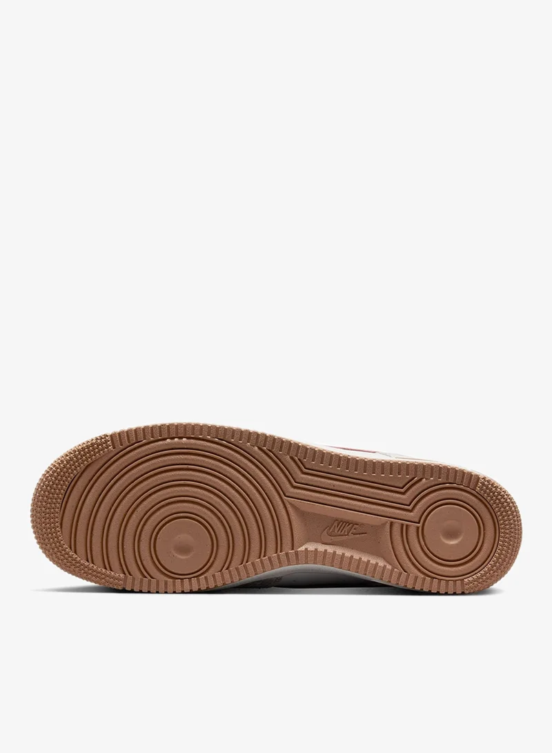 Nike Air Force 1 '07 Lv8 Emb