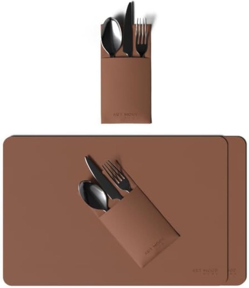 طقم مفارش وأغطية أطباق جلدية من آرت مود هوم - قطعتان، متينتان، مناسبتان لأطباق العشاء وطاولات الطعام، مقاس هافان: 45 سم عرض × 30 سم طول، و10 سم عرض × 17 سم طول.