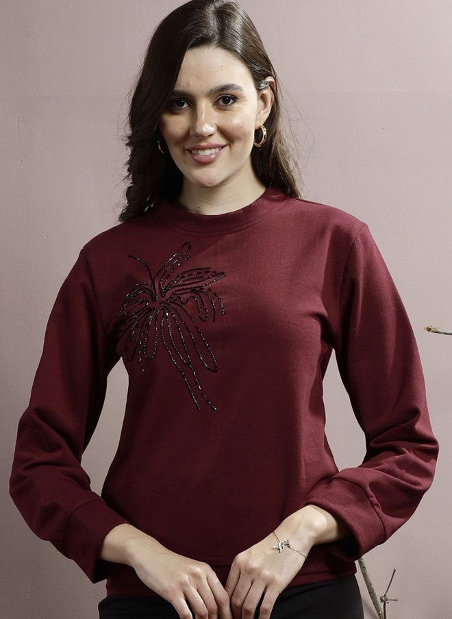 Athena سويت شيرت بلون بورغندي للنساء مع تصميم مقسوم - Image 1