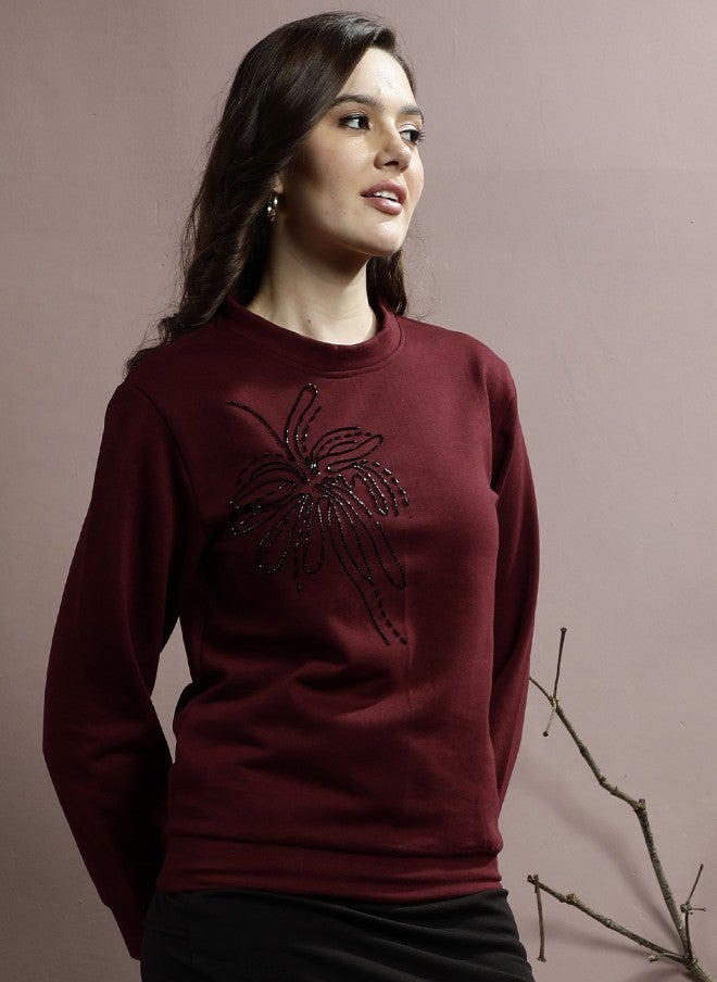 Athena سويت شيرت بلون بورغندي للنساء مع تصميم مقسوم - Image 4