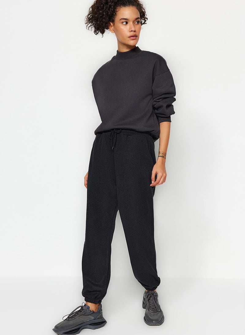 trendyol Black Thessaloniki Comfortable Fit Pocket Knitted Sports Sweatpants - Image 5