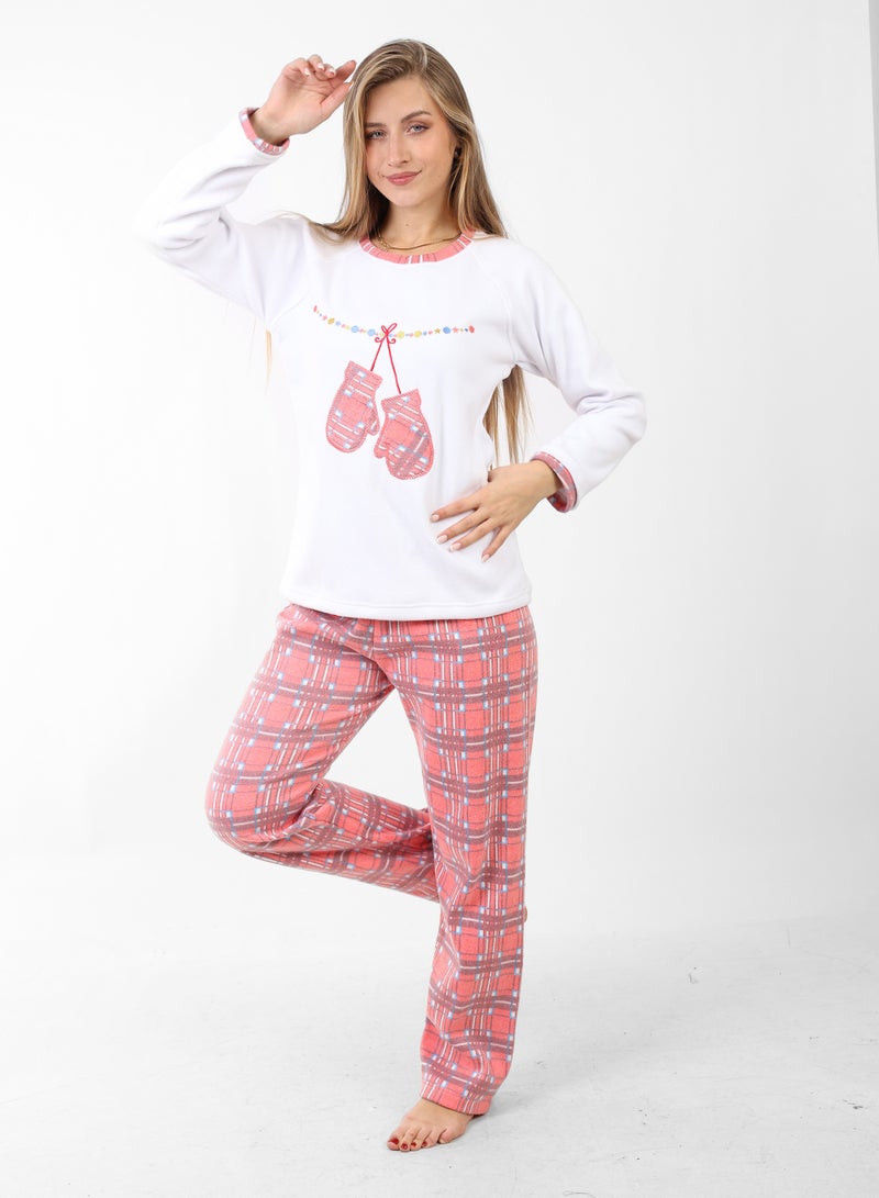zecotex  Christmas Spirit in Every Stitch – Festive Fular Pajamas for Ladies and Girls  - Image 2
