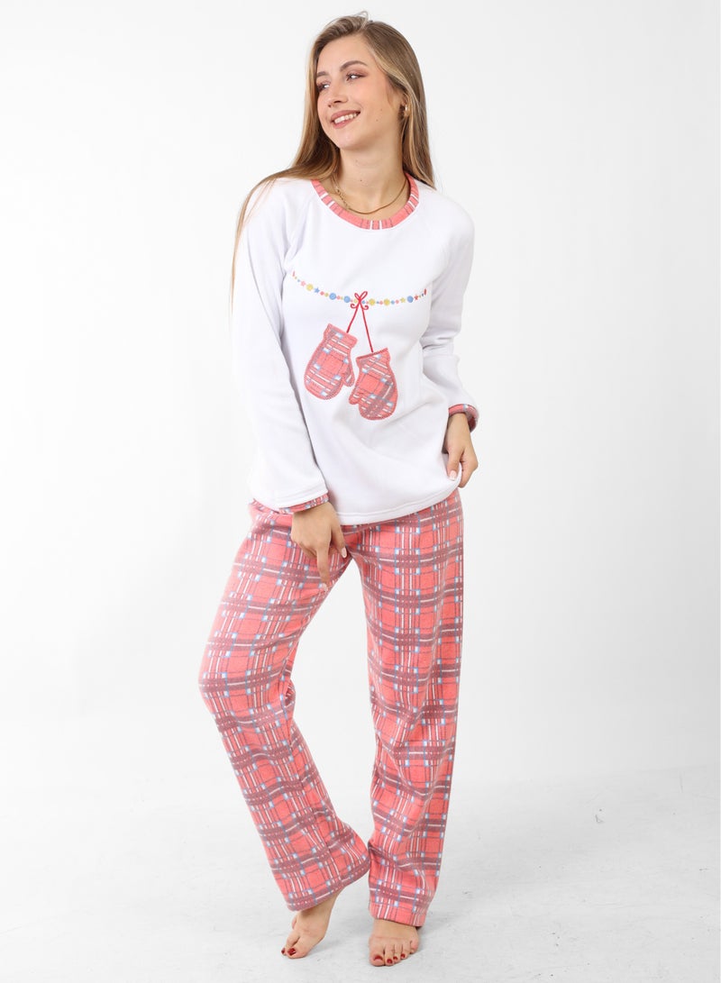 zecotex  Christmas Spirit in Every Stitch – Festive Fular Pajamas for Ladies and Girls  - Image 1