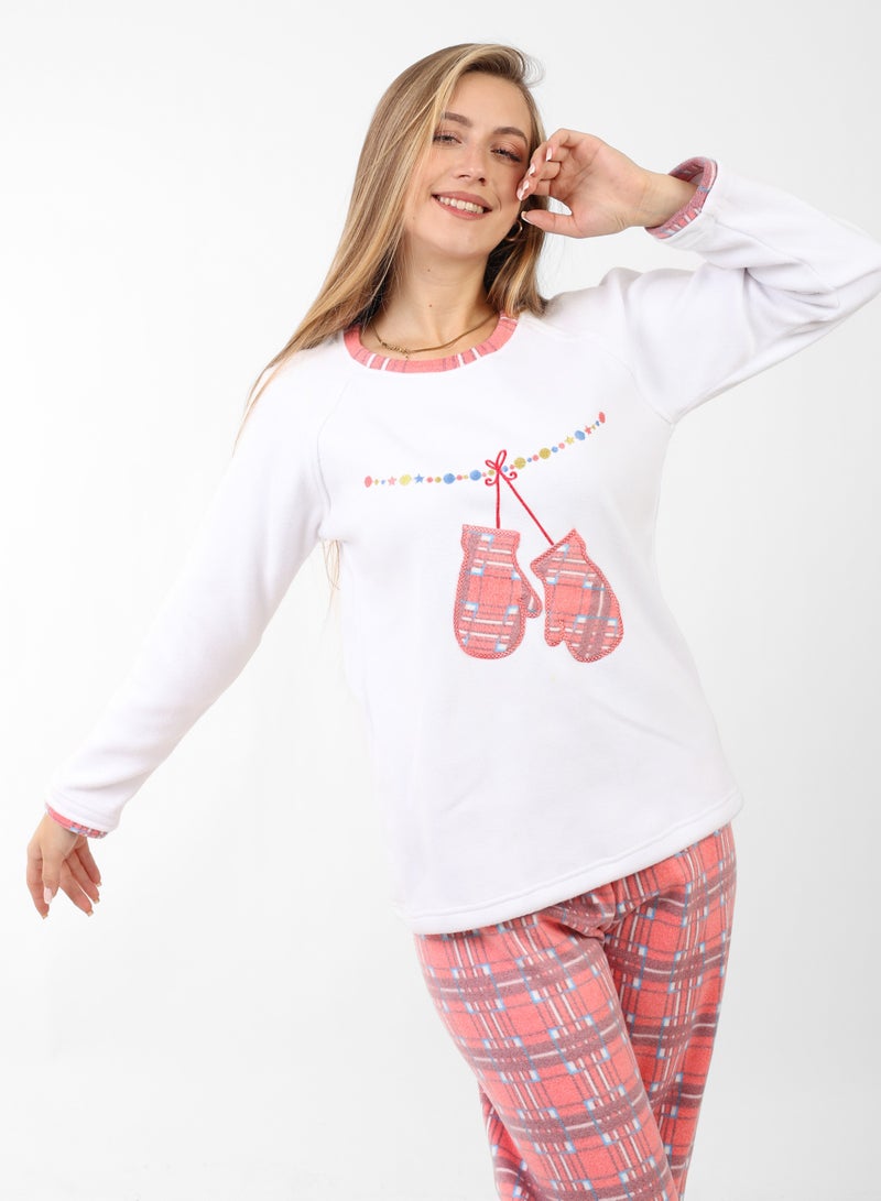 zecotex  Christmas Spirit in Every Stitch – Festive Fular Pajamas for Ladies and Girls  - Image 4