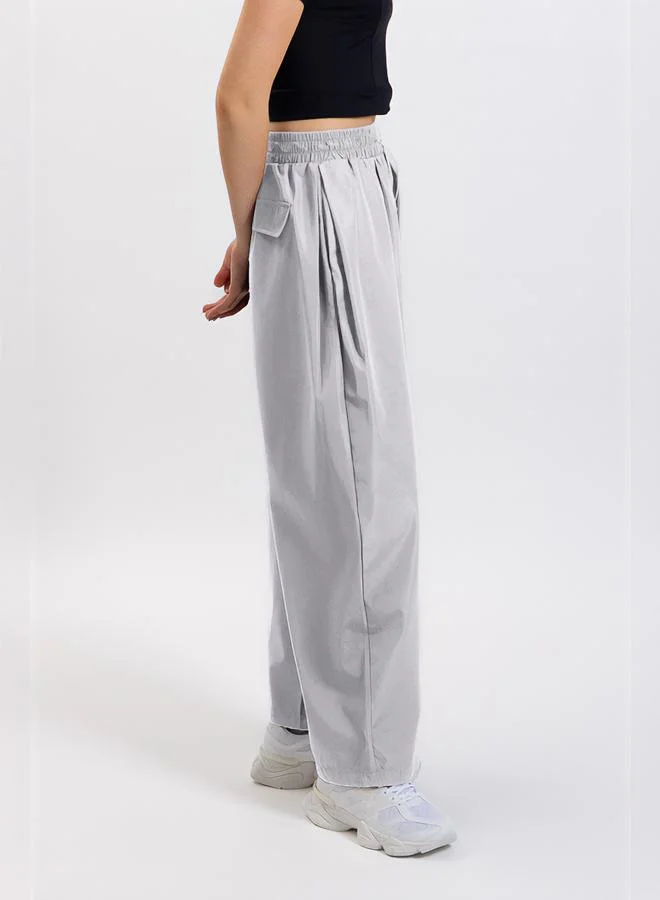 SHAPES OVERSIZED PARACHUTE PANTS