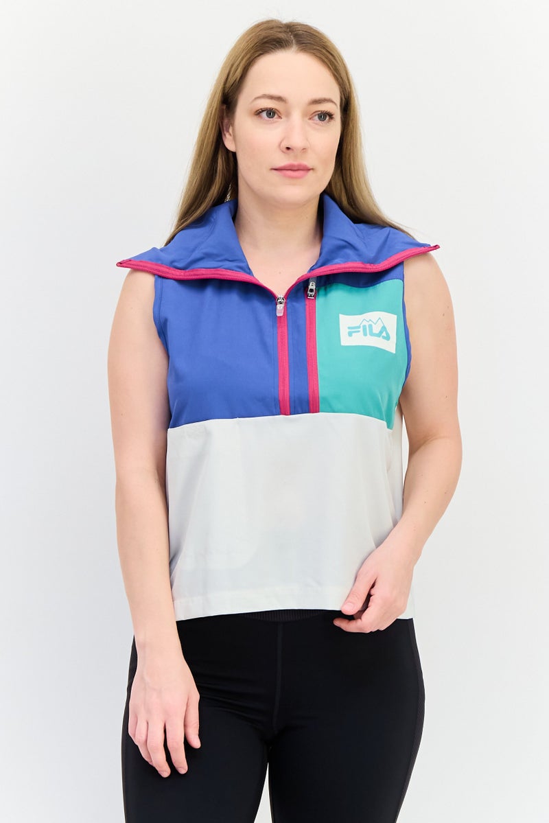 FILA ملابس رياضية نسائية بغطاء رأس بشعار العلامة التجارية، متعددة الألوان - Image 1