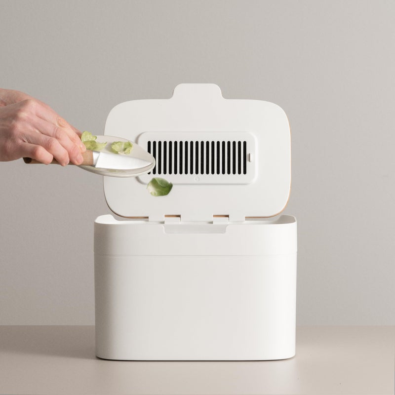 Kazai. Compost Bin Kitchen 'Elin' | 1.2 Gal / 4.5L Countertop Compost Bin With Wooden Lid & Filter | Odor-Free  Dishwasher Safe  With Inner Bucket | Small Indoor Kitchen Composter | Off-White/Bamboo - Image 2