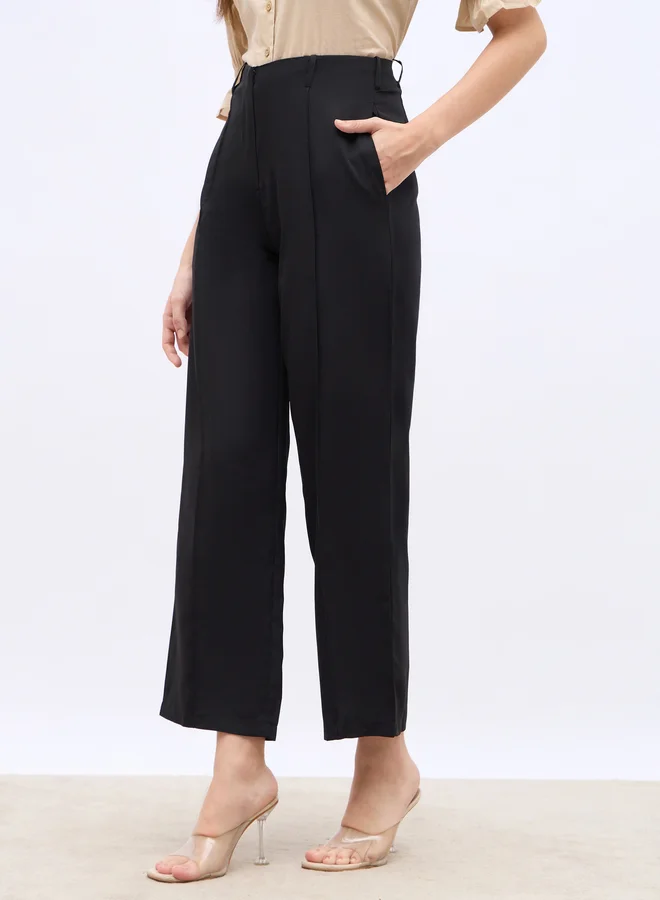 Styli Styli Solid Tapered Fit Pants with Pintuck Detail