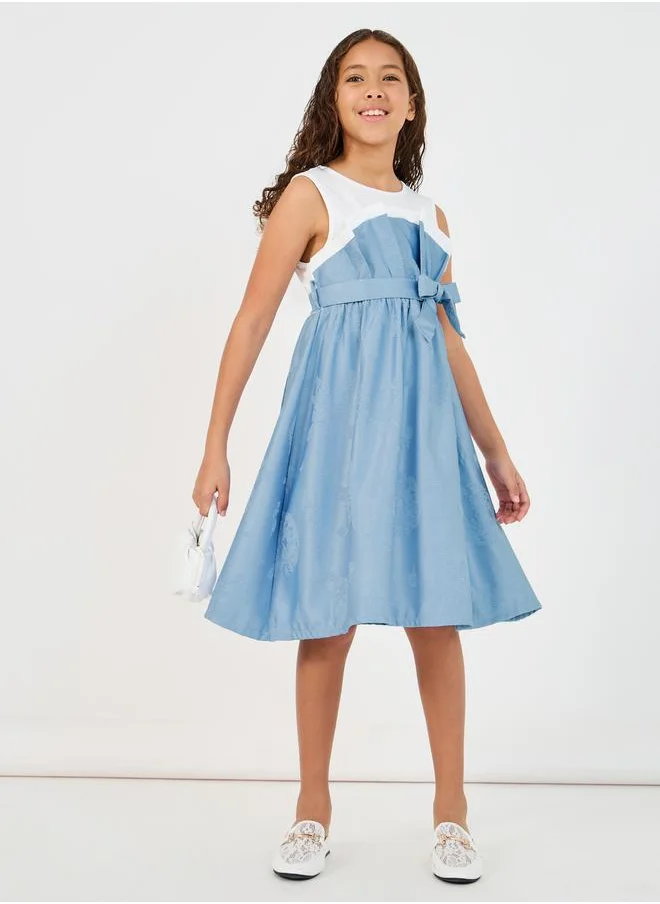 ستايلي Pleated Front Sleeveless Dress with Tie Belt