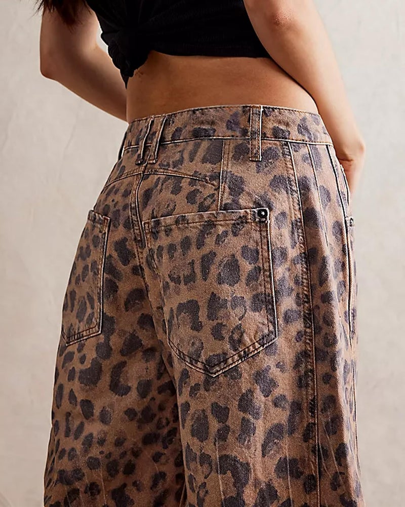 Kedera Women's Baggy Wide Leg Jeans Barrel Horseshoe Boyfriend Cropped Leopard Printed Denim Pants - Image 4