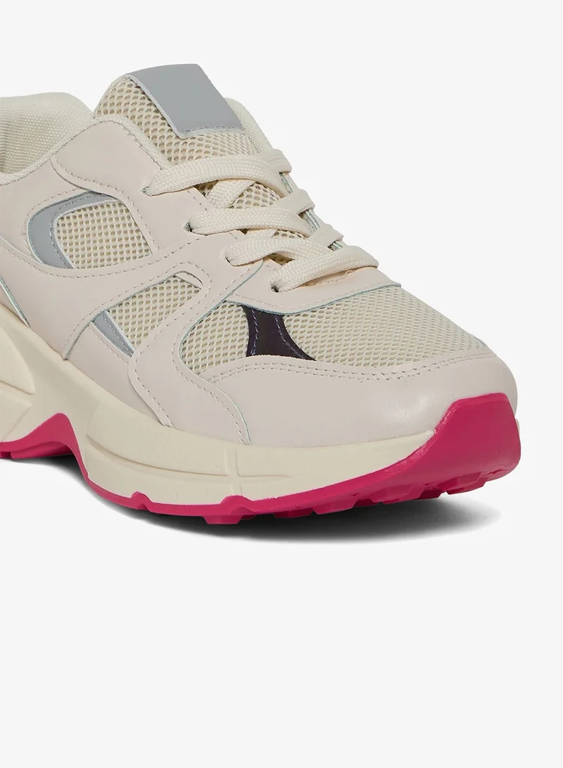 Geoomnii GREY GEOOMNII All-Day Comfort with Sports Shoes for Women – Breathable Mesh, Cushioned Insole, Lightweight Feel, Non-Slip Grip, Flexible Fit for Women | Best Price UAE