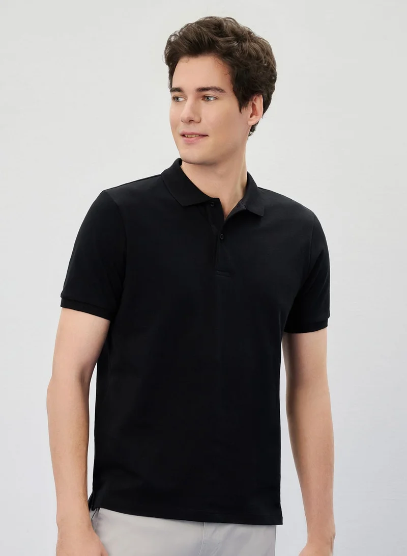 Men’s Slim Solid Pique Polo with Flat Knit Collar & Soft Finish
