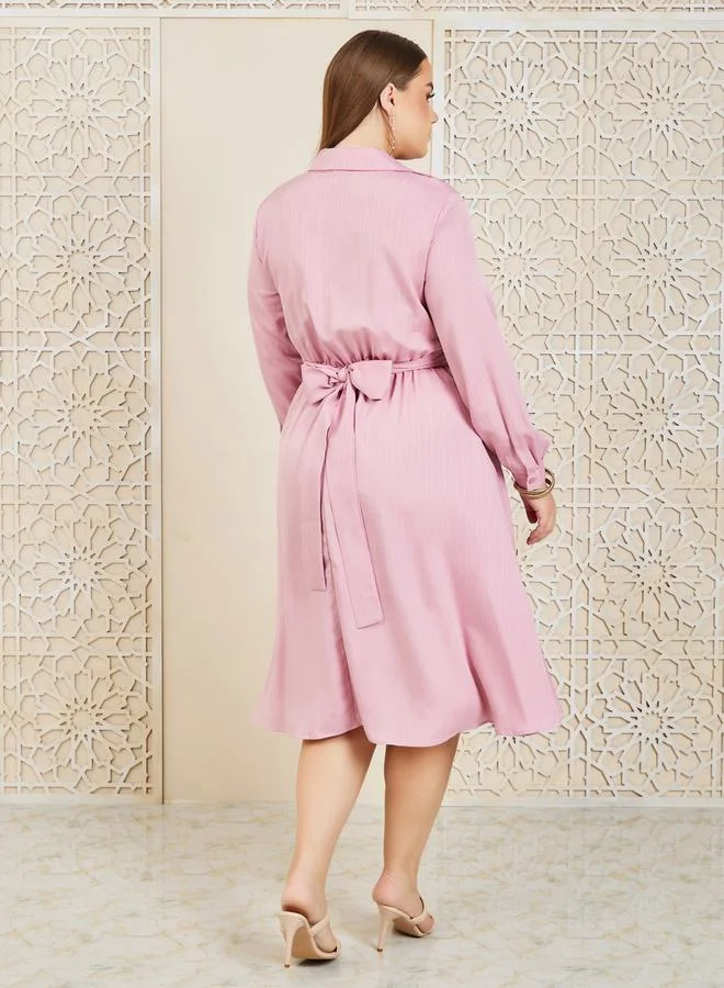Styli Styli Plus Textured Collared Back Tie Up A-line Midi Dress
