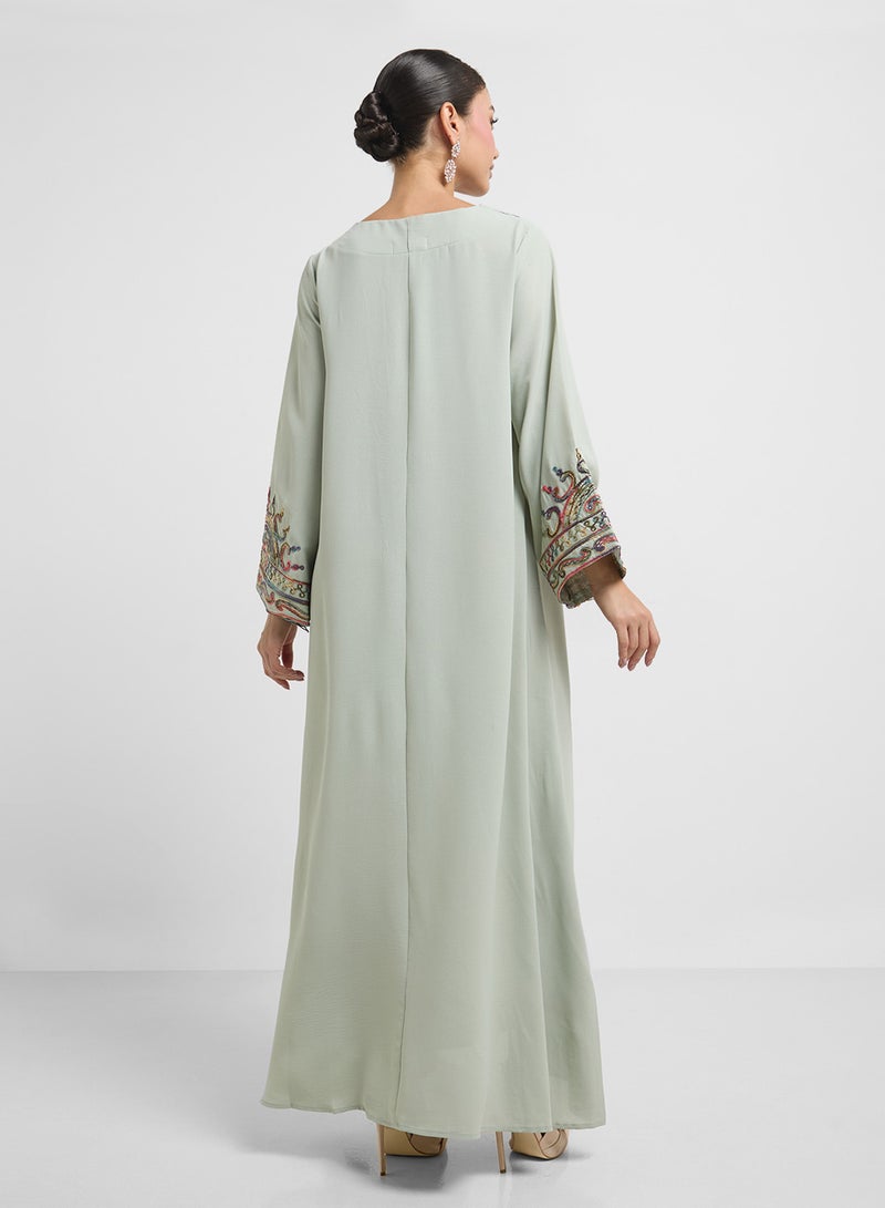 خزانة فستان مطرز - Image 2