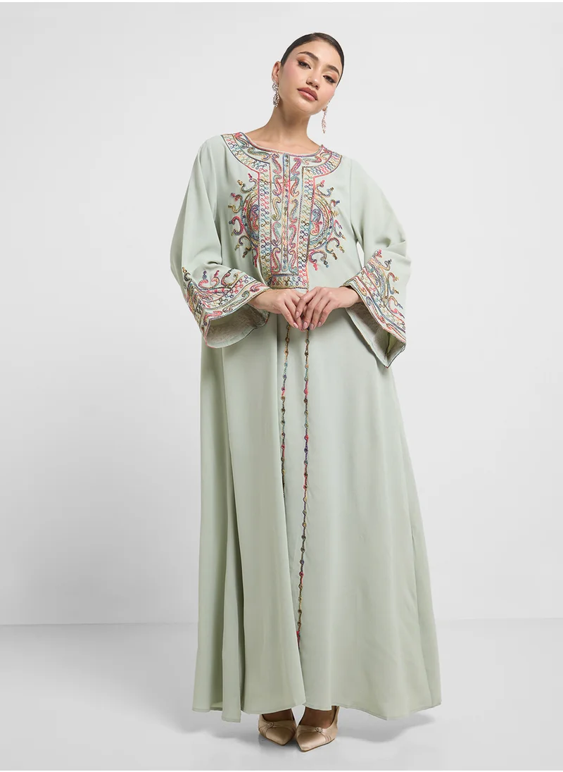 خزانة Embroidered Dress
