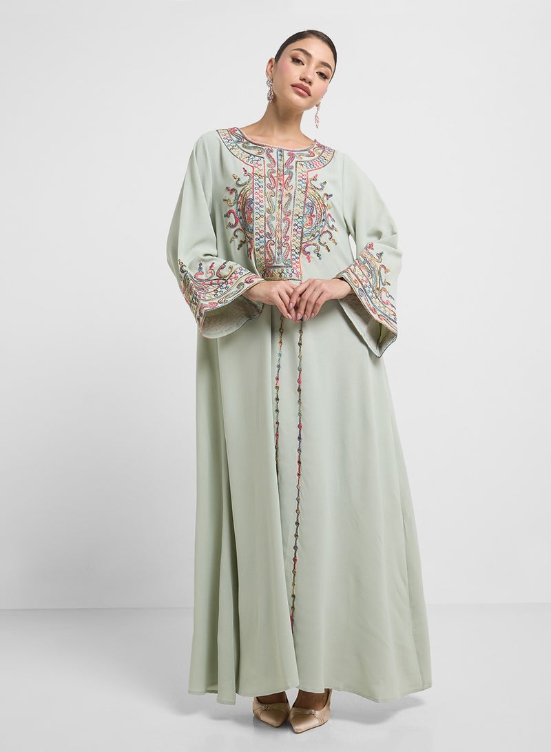 خزانة فستان مطرز - Image 1