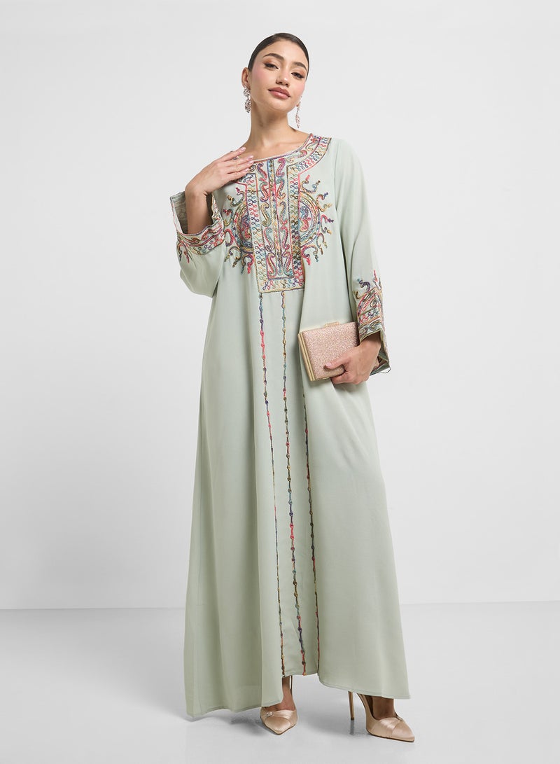 خزانة فستان مطرز - Image 4