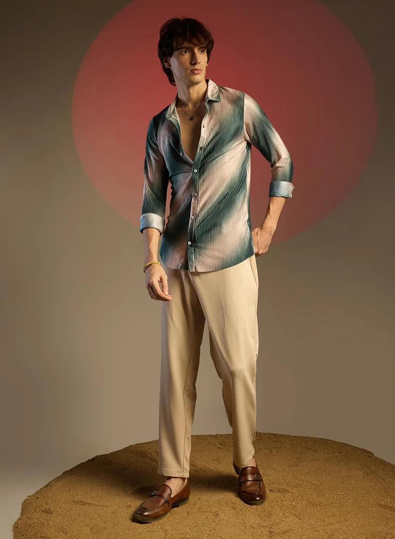 Campus Sutra Men's Emerald Green & Ivory White Ombre-Pleated Shirt