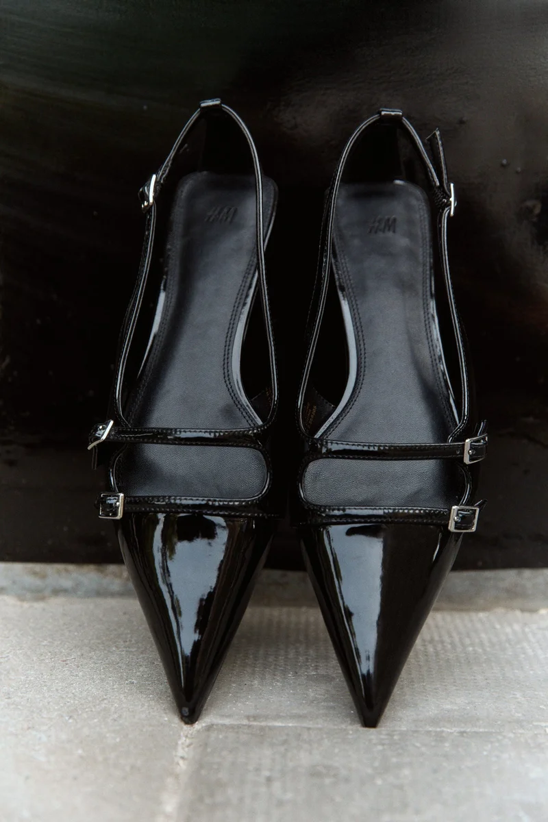 اتش اند ام حذاء مبطّن