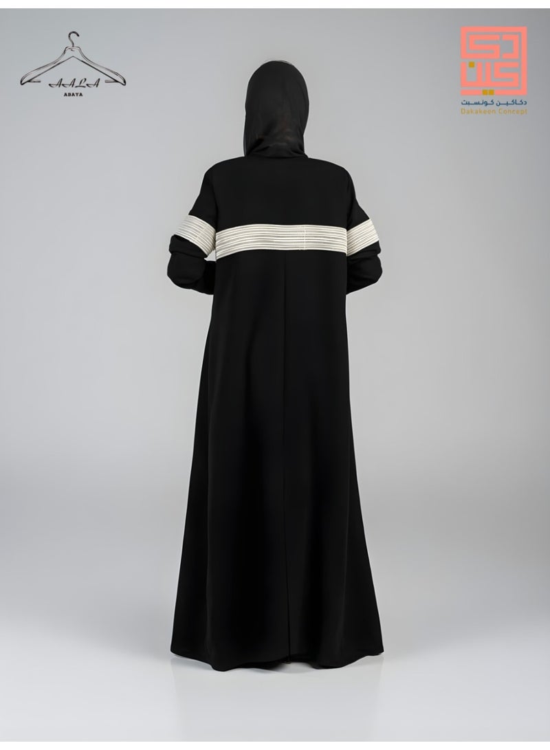 Dakakeen Concept Black Crepe Abaya with Silver Belt by Designer Alaa from Dakakeeen Al-Khair – Elegant High-Quality Women’s Abaya with Refined Details for Chic Formal & Everyday Style - Image 3
