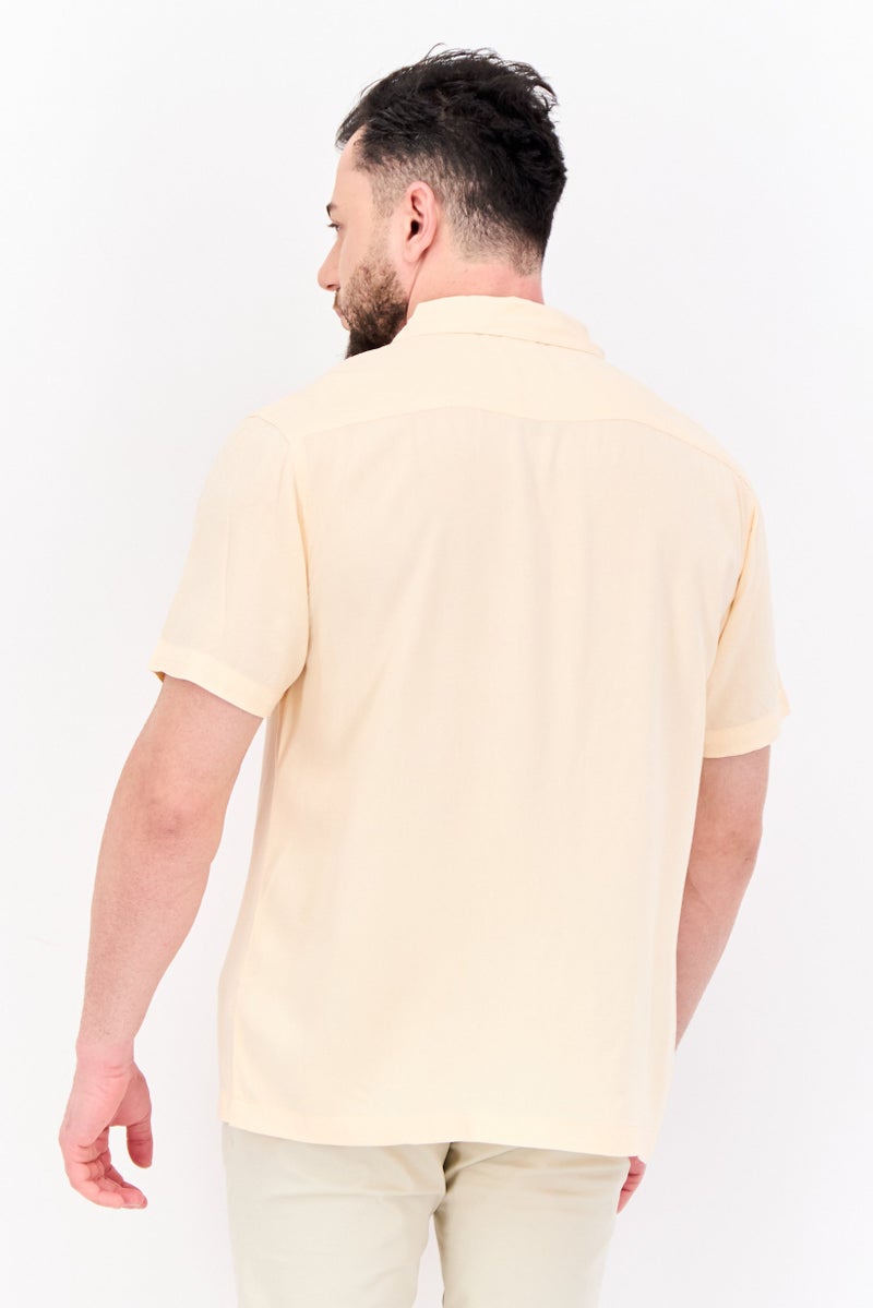 nickelodeon Men Regular Fit Short Sleeves Garfield Casual Shirt, Peach - Image 3